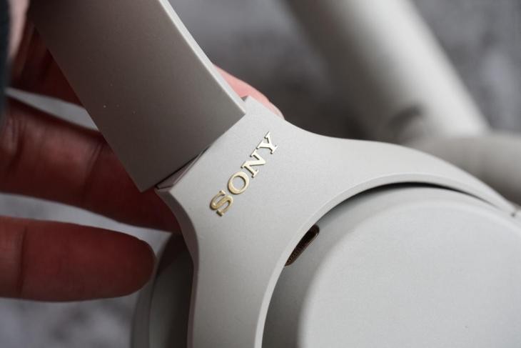 商品观察：2021年，索尼用WH-1000XM4加冕头戴耳机的世界之王