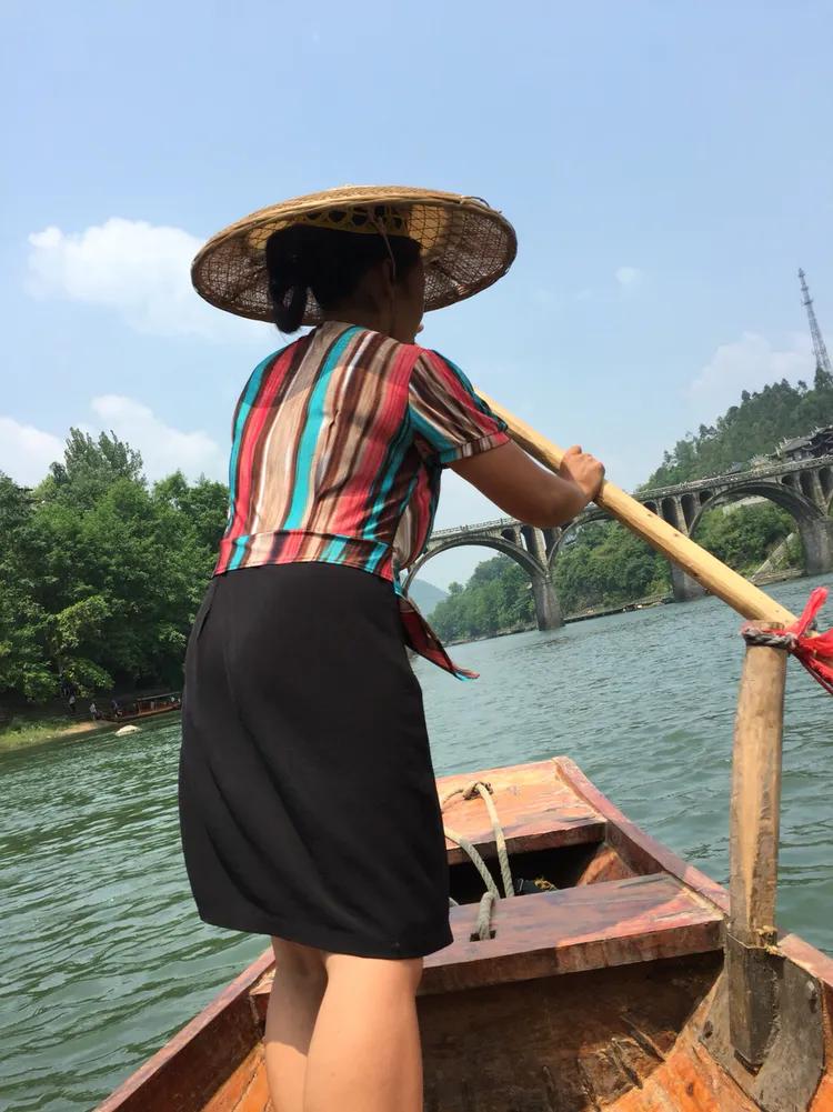 沈从文笔下的边城故事,沈从文笔下的少女