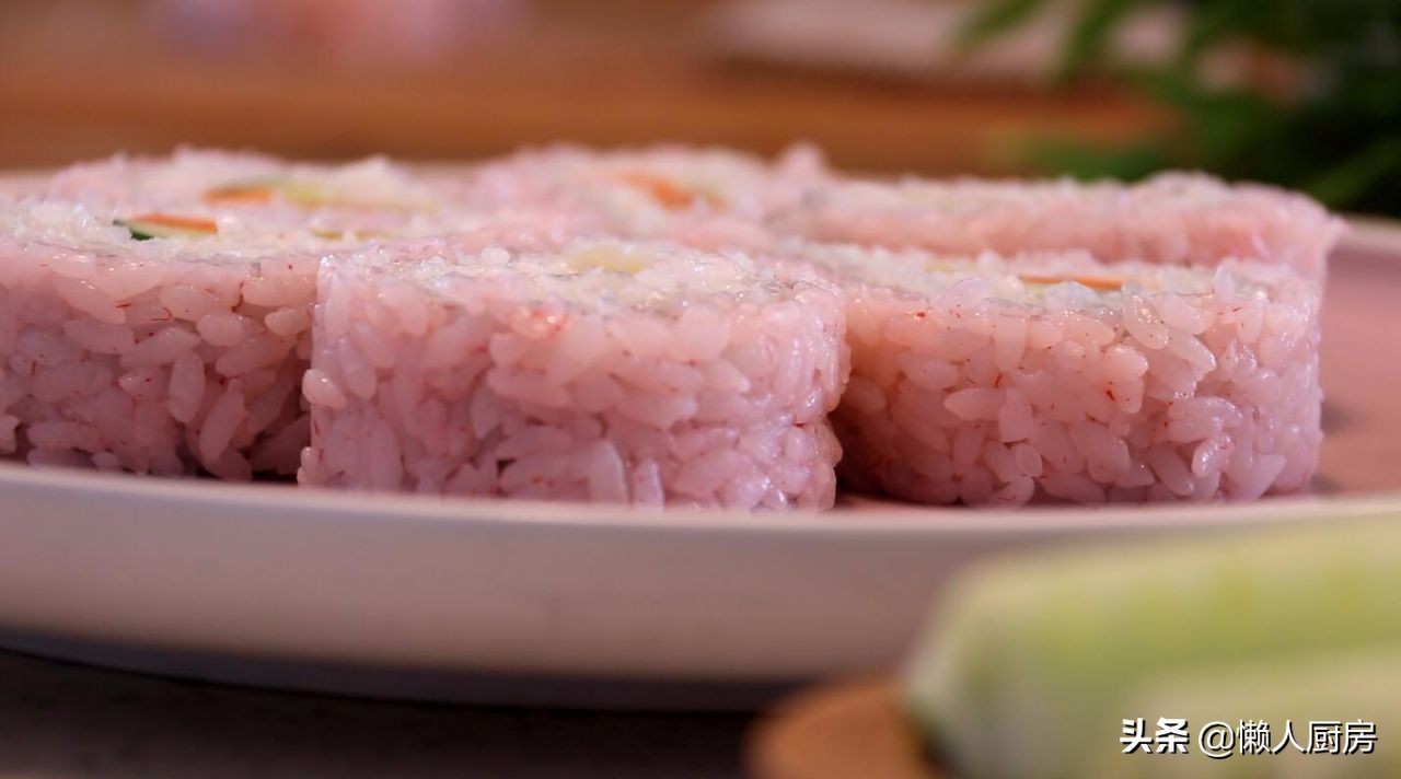 想吃寿司不用买，这是懒人寿司的做法，不用担心不会卷，好看好吃