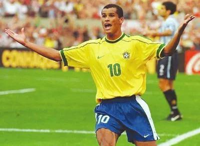 巴西队队史10大巨星,巴西队足球最新排名