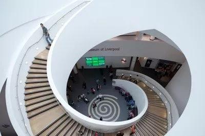 等一个人陪我去巴黎,等一个人陪我去南京视频