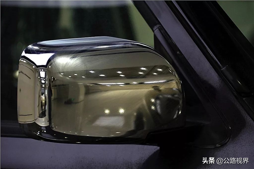 途乐y61和丰田lc79谁更厉害些,丰田lc76与途乐y61谁更强