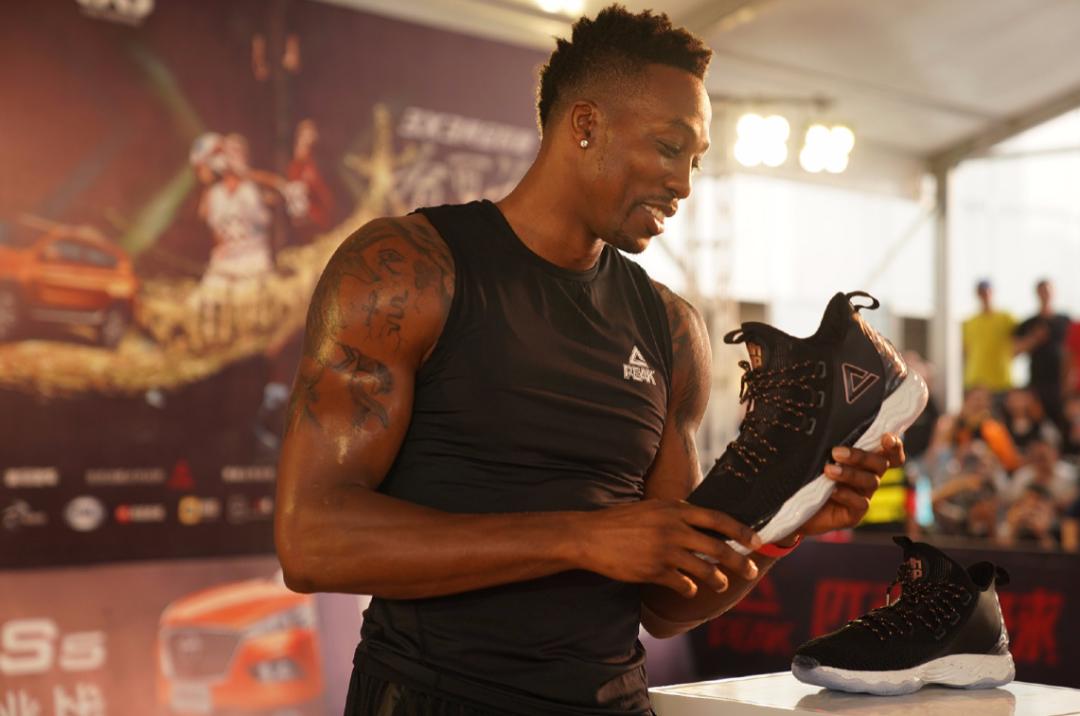 十年前的球鞋对比,安踏和李宁哪个篮球鞋好