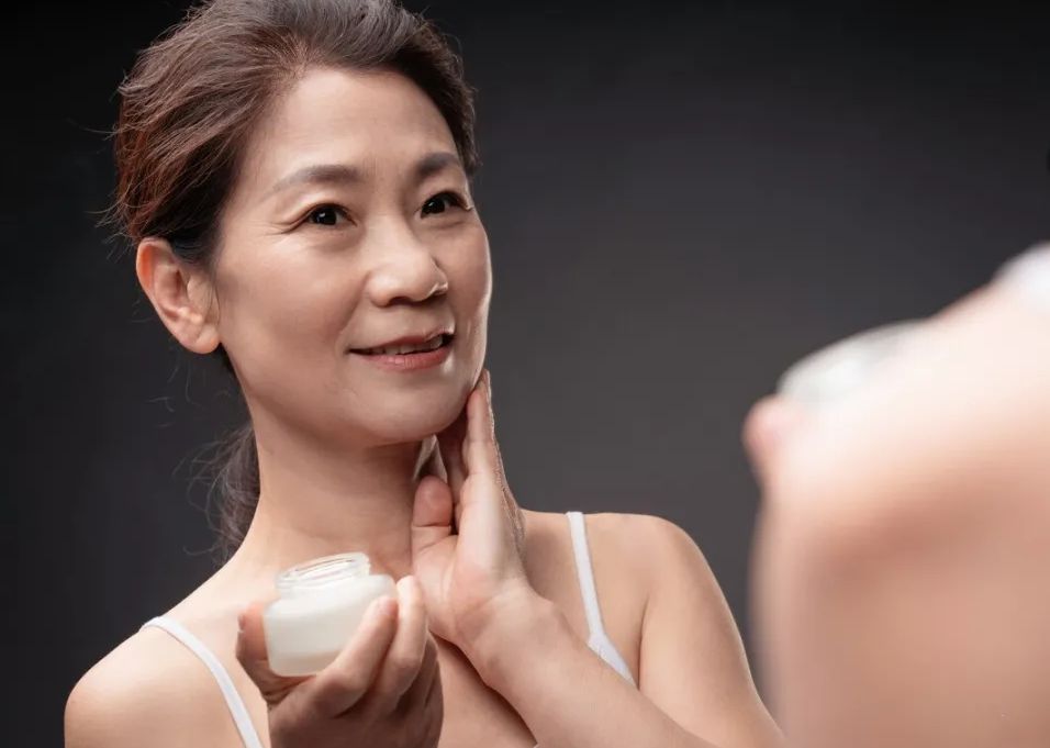 5款适合50岁以上用的高端面霜,女人过了30岁用什么面霜最好