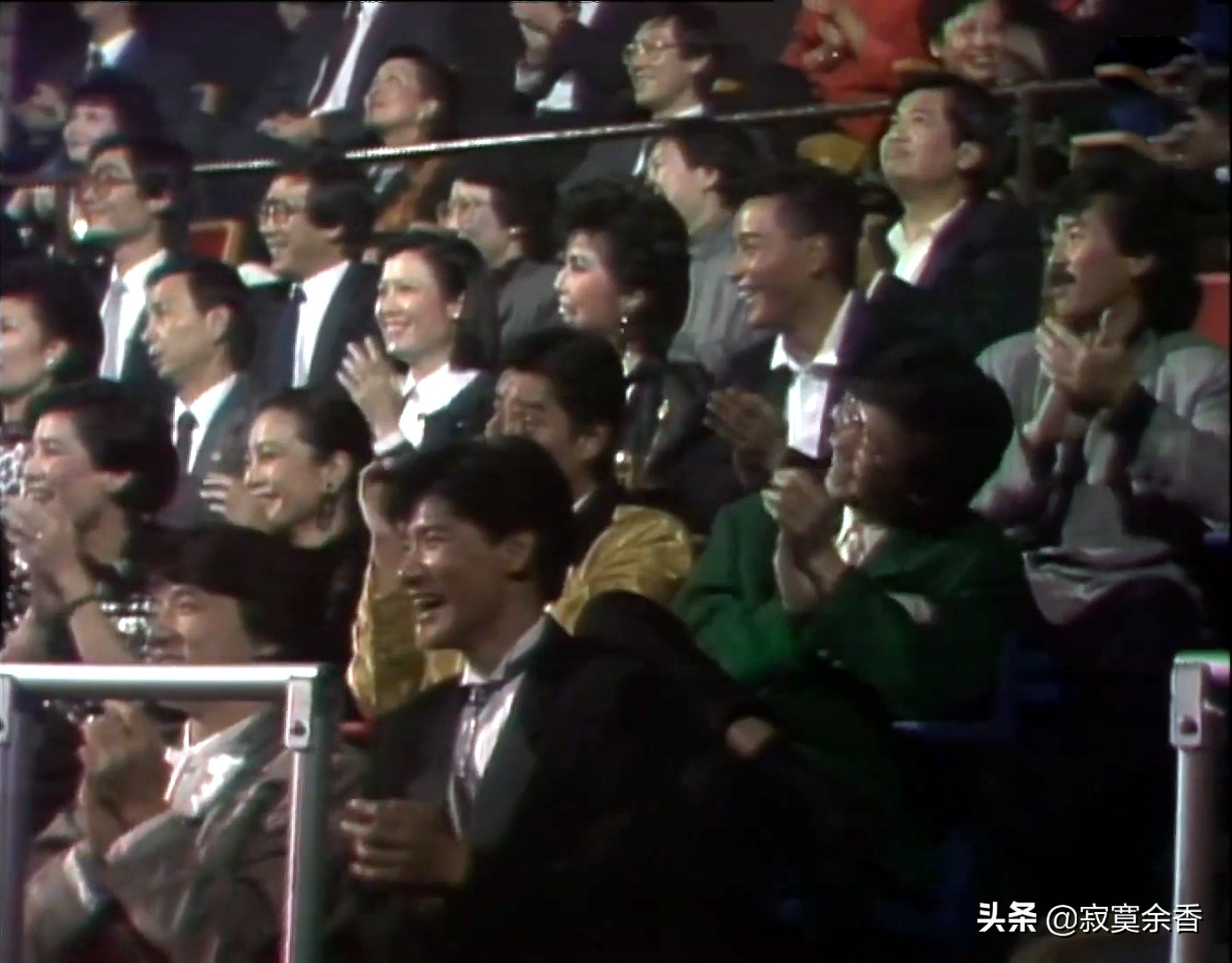 锁定85年群星劲歌荟萃,年轻时代的他们太惊艳太出彩了