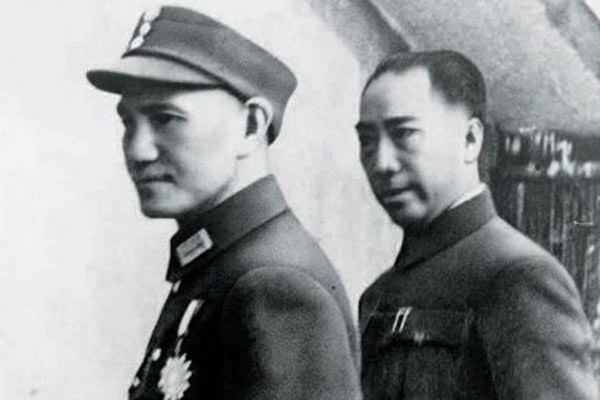 组织让他潜伏，他一路干到军统少将，陈毅：他一个人抵得上两个师