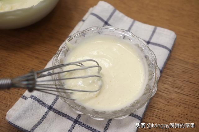 小型华夫饼机各种做法,小型华夫饼机做早餐