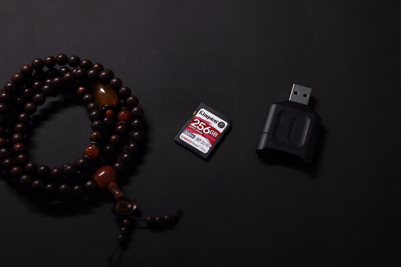 金士顿蓝条tf卡测评,金士顿内存卡v30a2读写速度