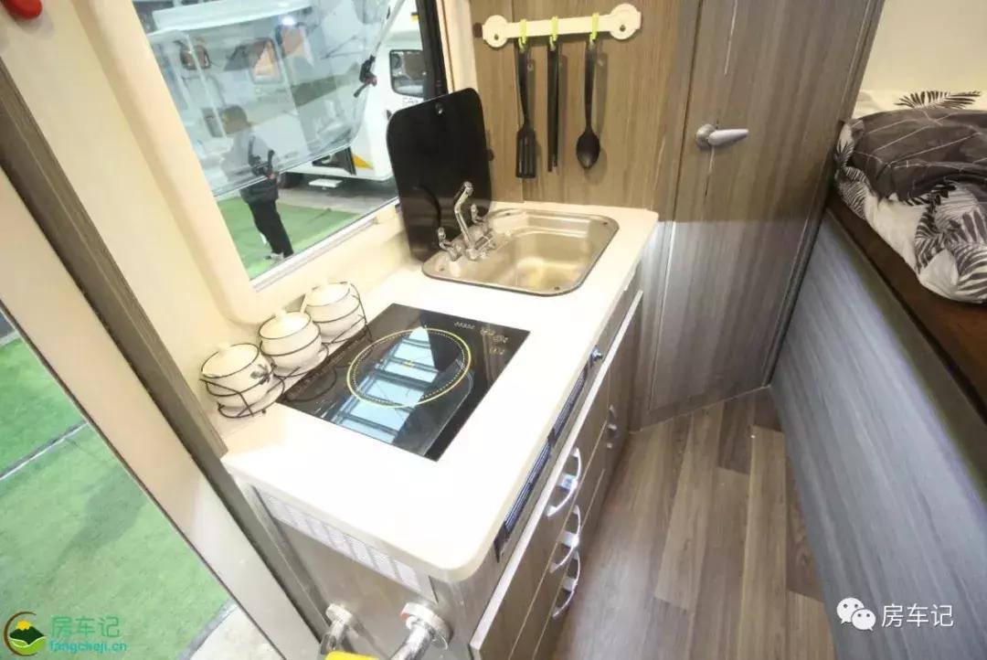 依维柯欧胜底盘和进口底盘区别,依维柯欧胜房车底盘价格