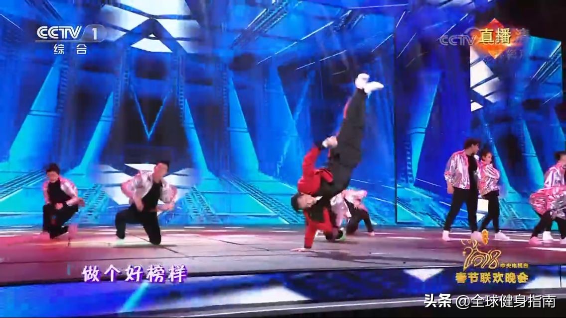 内马尔年轻男模,内马尔老妈照片