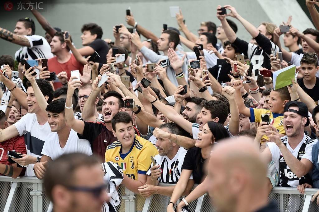 c罗14年凭什么得金球,一年一金球百年一梅西