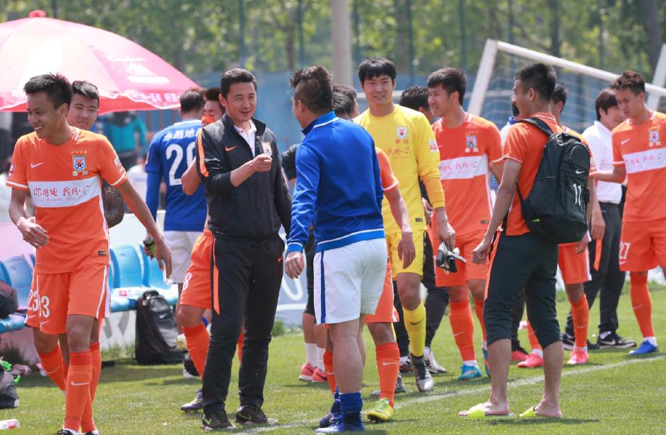 中超山东鲁能vs北京中赫直播,中超老友记