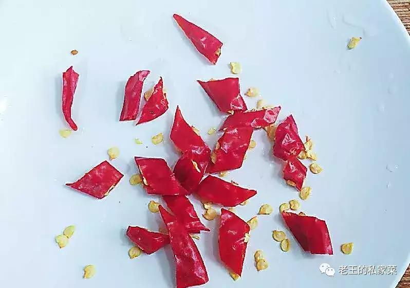 白菜炒羊肉片好吃又嫩,羊肉片炒辣白菜