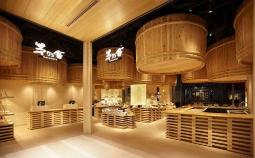 看日本老店的另类救赎!实体店还能这样玩?!