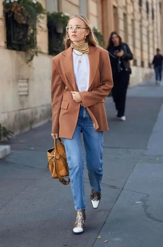 丝巾的100种系法,90x90方形丝巾的系法慢动作视频