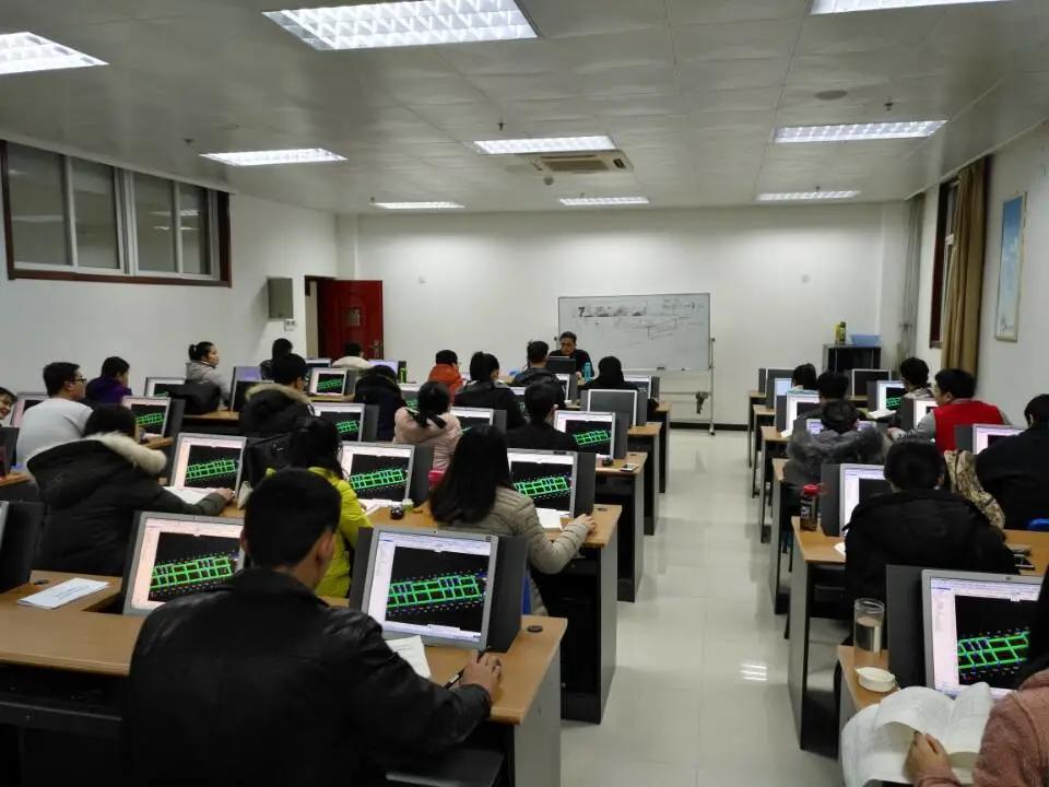 @21级新生|请查收你的工程与技术学院院系指南