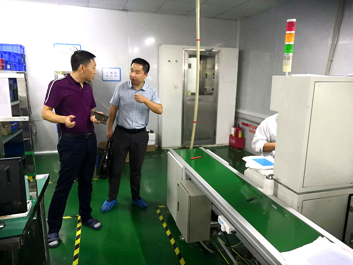 甘做一线招商引资工作的垦荒牛