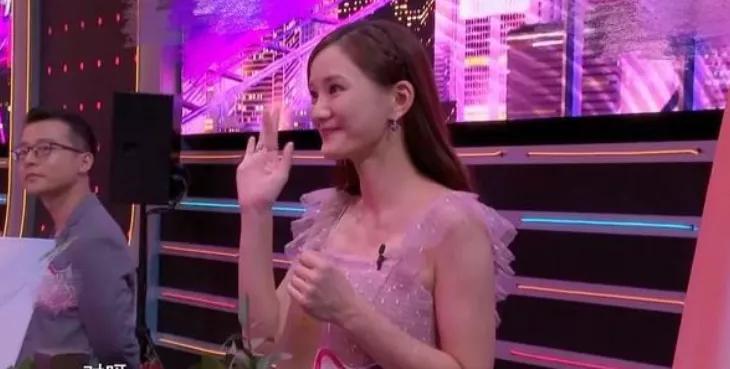 柜姐出道,女明星做柜姐