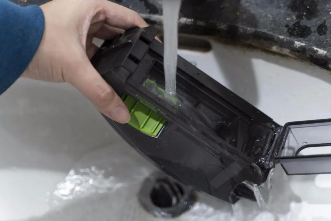 iroboti3自动集尘,irobot扫地机器人i7能否自动集尘