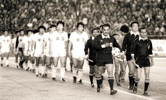 中国足球曾经的辉煌时刻,从稚气未脱到风华正茂