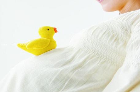 妊娠期：羊水过多、过少，对孕妇的危害，需注意