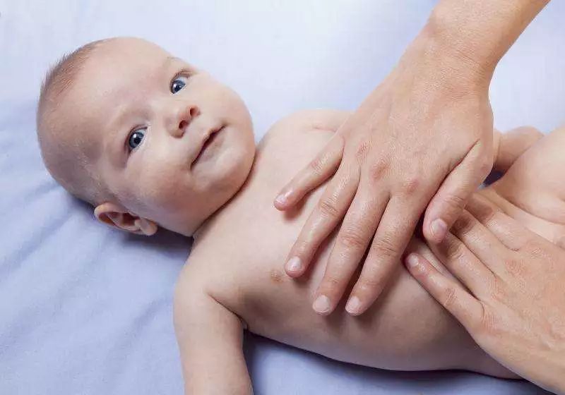 小宝宝便秘的症状有哪些,一周半宝宝便秘严重大便特别粗硬