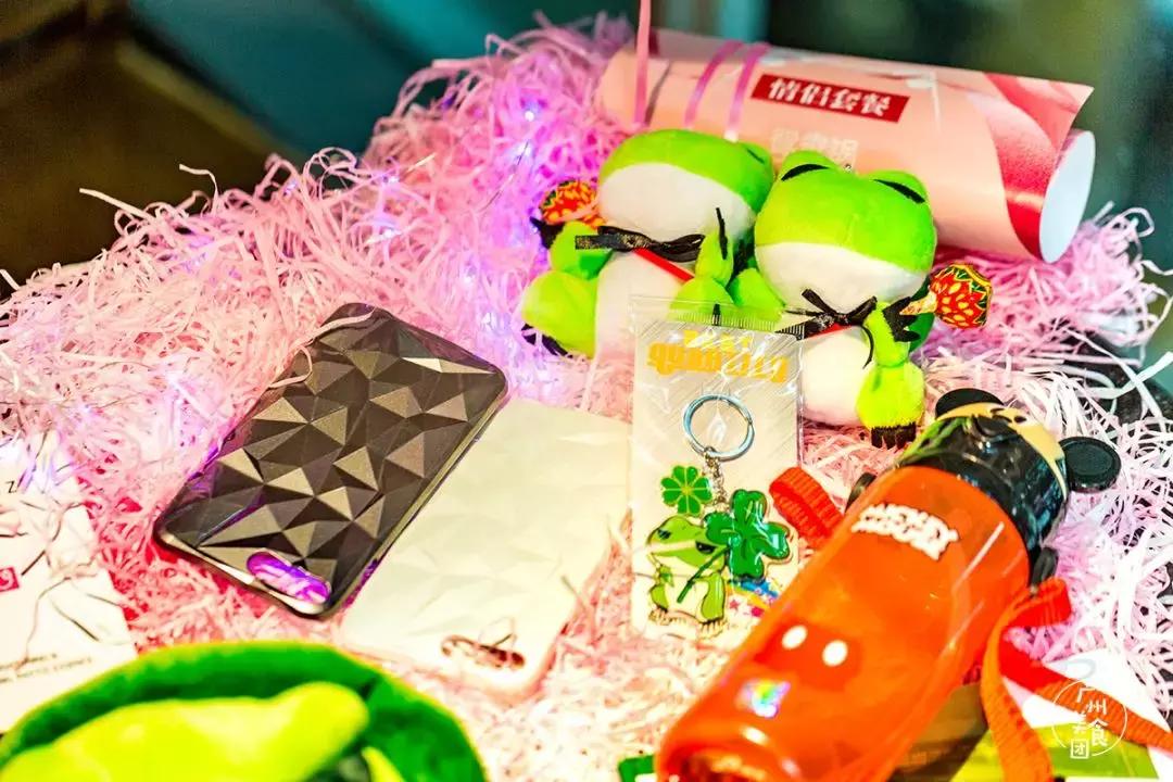 1元Get788元火锅大礼包，还有YSL、MAC限定口红送……