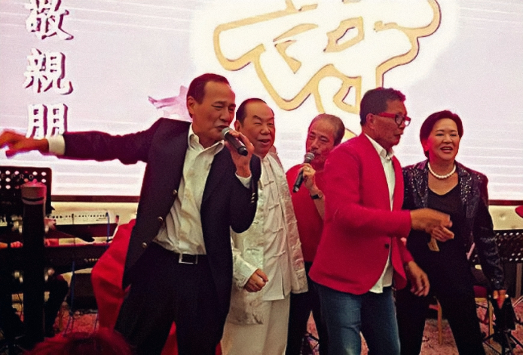 黑帮“和胜和”摄政王，巅峰期门生数千人，多位门生是社团坐馆