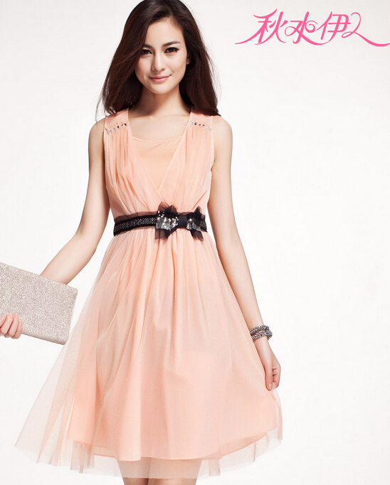 品牌清仓洋气连衣裙,连衣裙品牌排行榜前十名