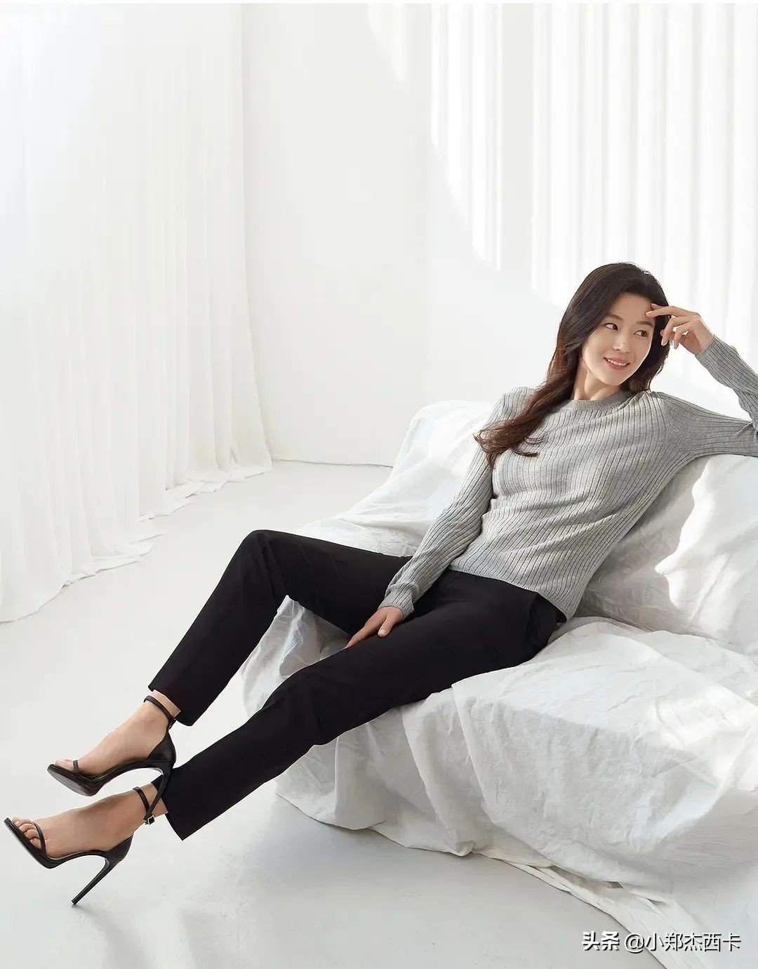 郑雨盛全智贤佐丹奴广告视频 (全智贤张东健佐丹奴广告)