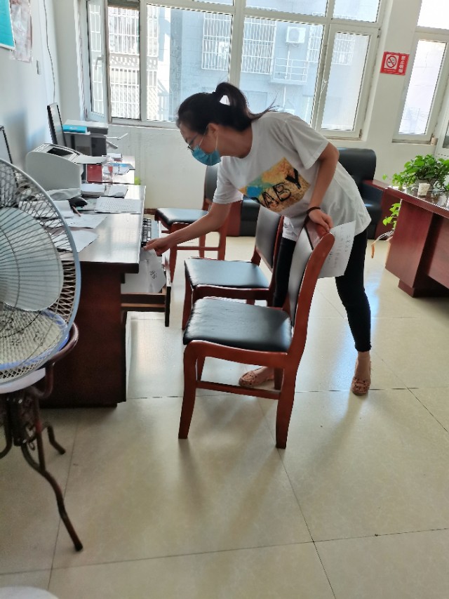 居委会的工作是不是很繁忙,街道居委会可以推荐的工作吗