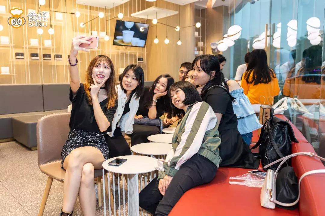 连续半个月,这个Mall*搞狂**事,从佛山轰动到广州