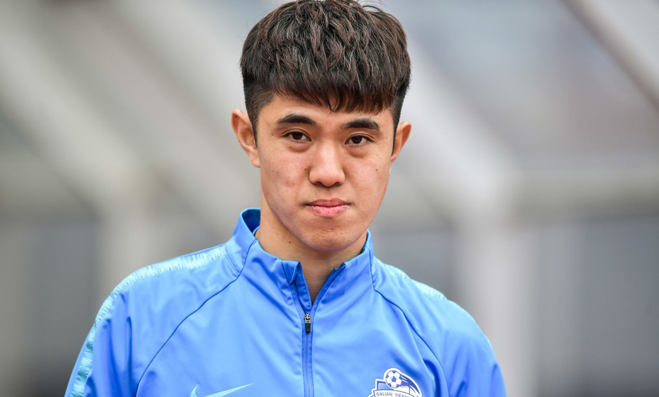 李建斌踢晕队友,李建斌散打动作