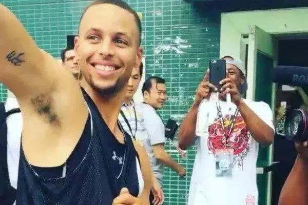 斯蒂芬库里纹身图片,库里胳膊内侧纹身含义