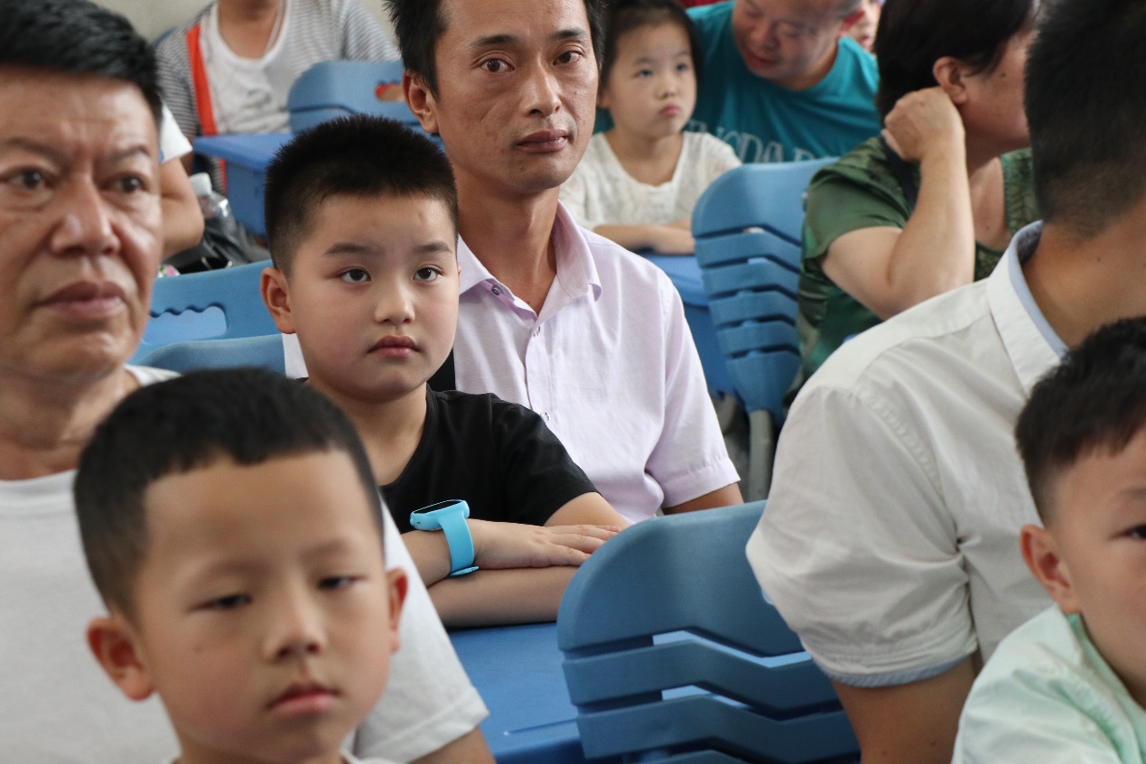 花果园第三小学报名需要什么,南明区花果园第三小学的活动