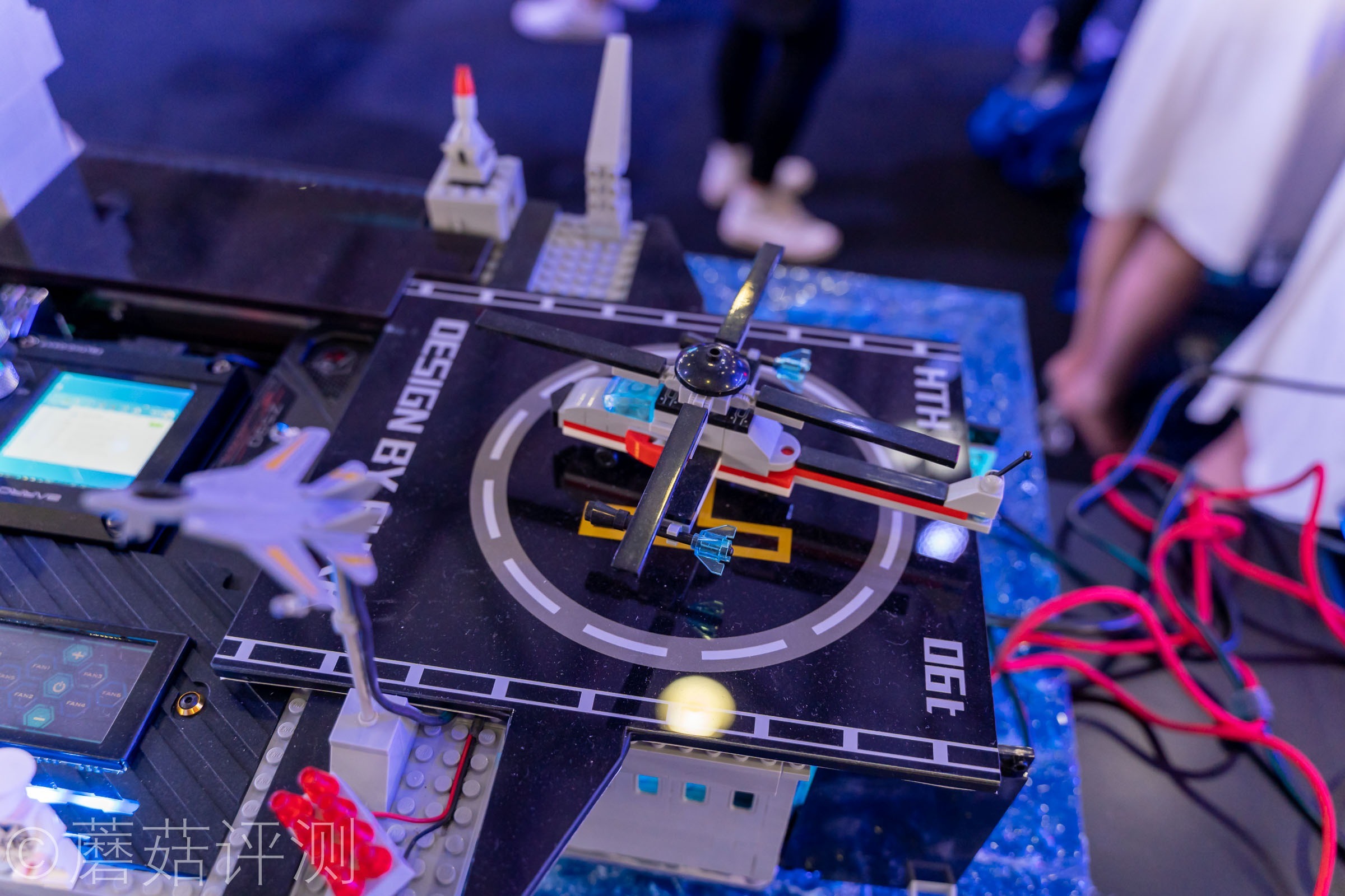 又有啥好玩的？蘑菇带你逛ChinaJoy2021，硬件、车和漂亮的小姐姐