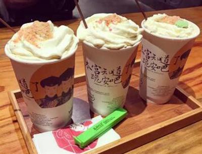 「品牌观察」杭州代购买隔夜奶茶的人，到底是在喝什么？