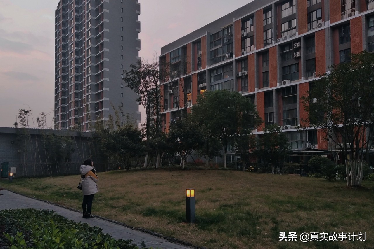 前男友家暴的真实故事,我的男友竟然是渣男故事