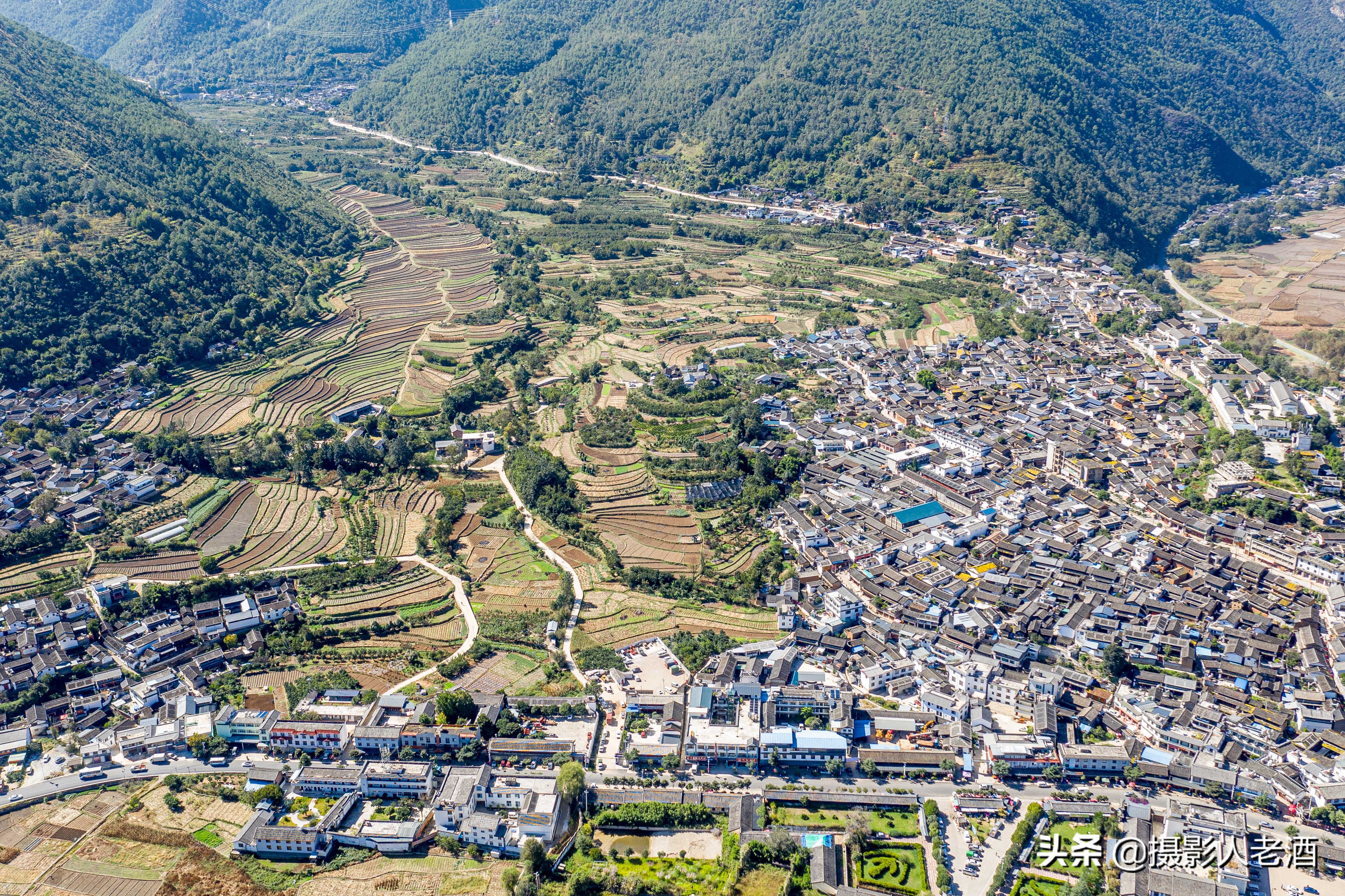丽江长江第一湾虎跳峡,丽江市玉龙县长江第一湾