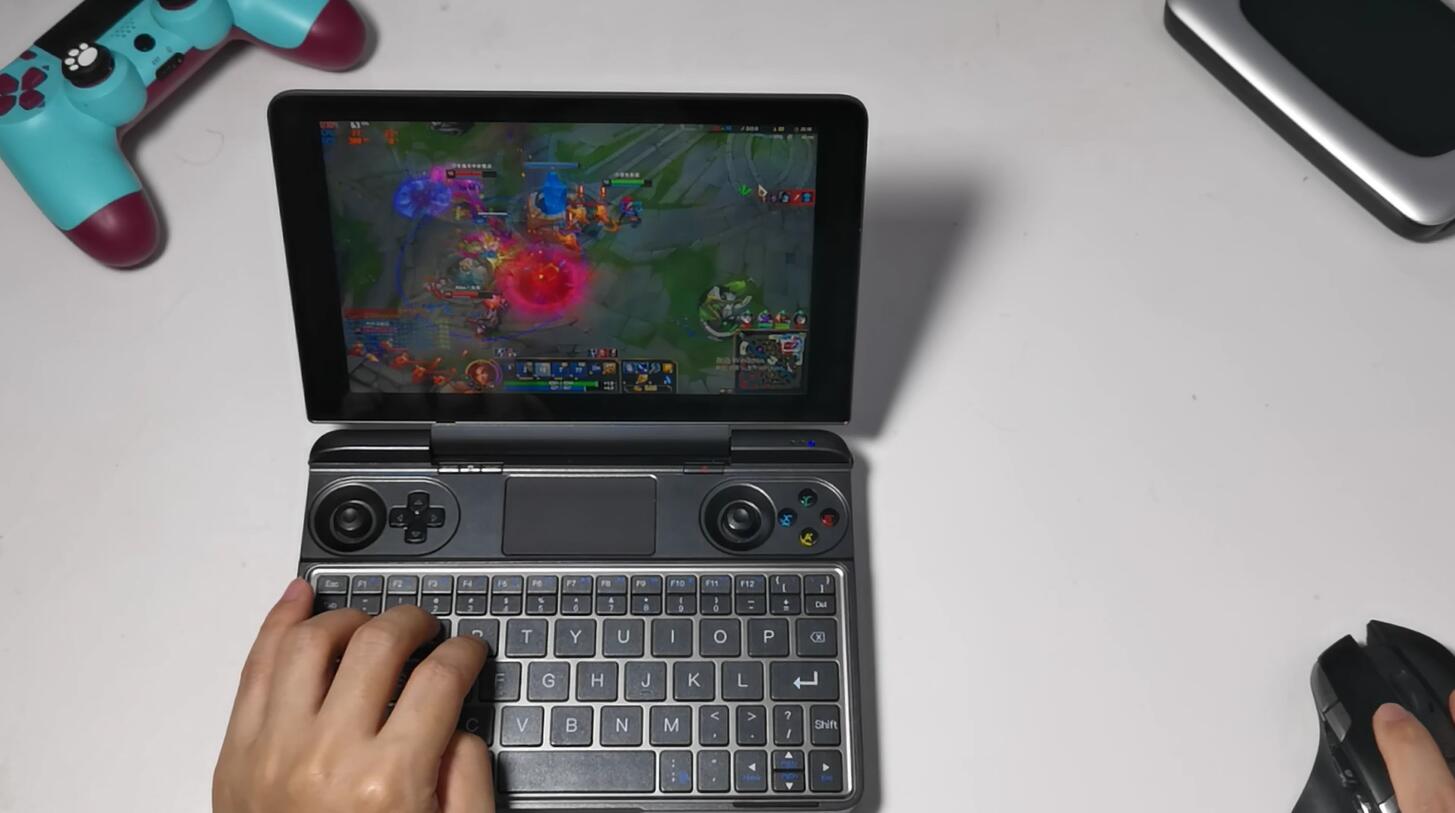 鑻遍泟鑱旂洘瓒呯骇浣庨厤鐨勭數鑴戣兘鐜╁悧,鑻遍泟鑱旂洘浣庣壒鏁堣兘鐜╁悧