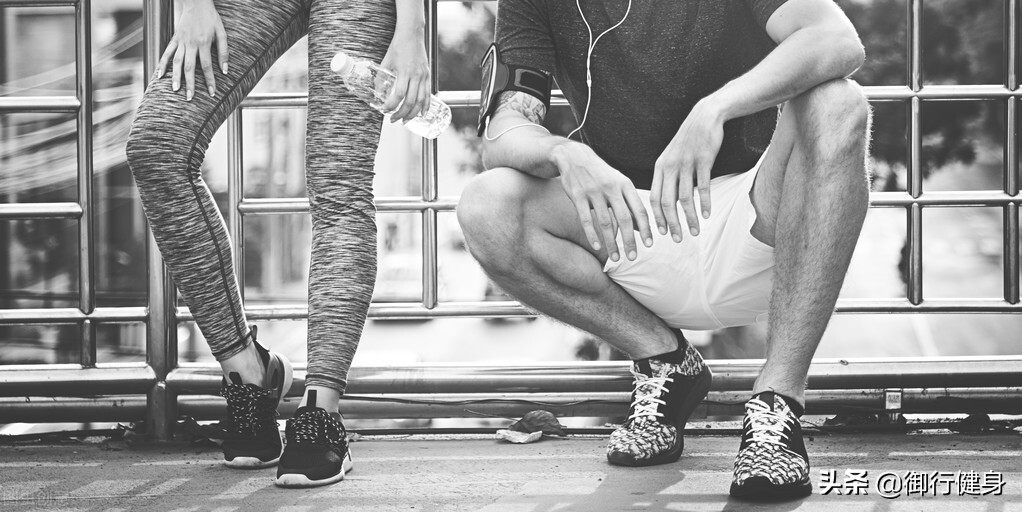 如何正确选择跑步鞋,新手跑步怎么选鞋子