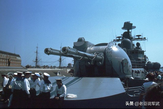 奥托127mm隐身舰炮,奥托76毫米舰炮速射视频