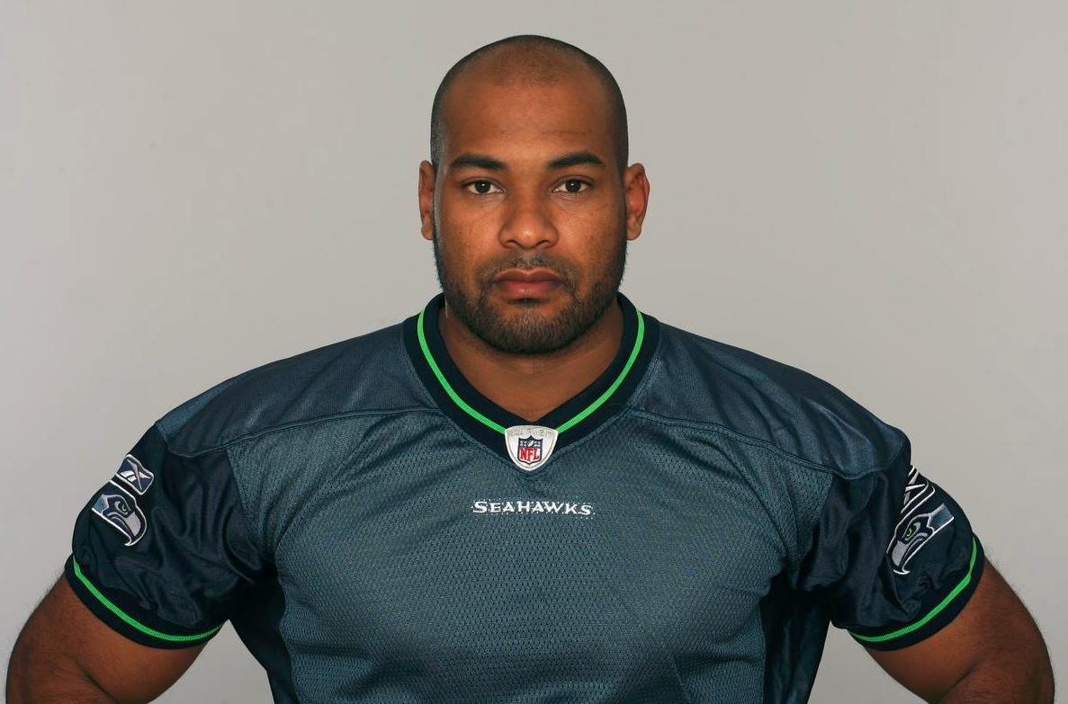 跨界再就业！NFL全明星选手弗兰克·戈尔计划转战拳击赛场