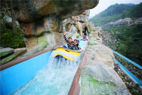黄果树瀑布可以体验漂流,黄果树洞穴漂流