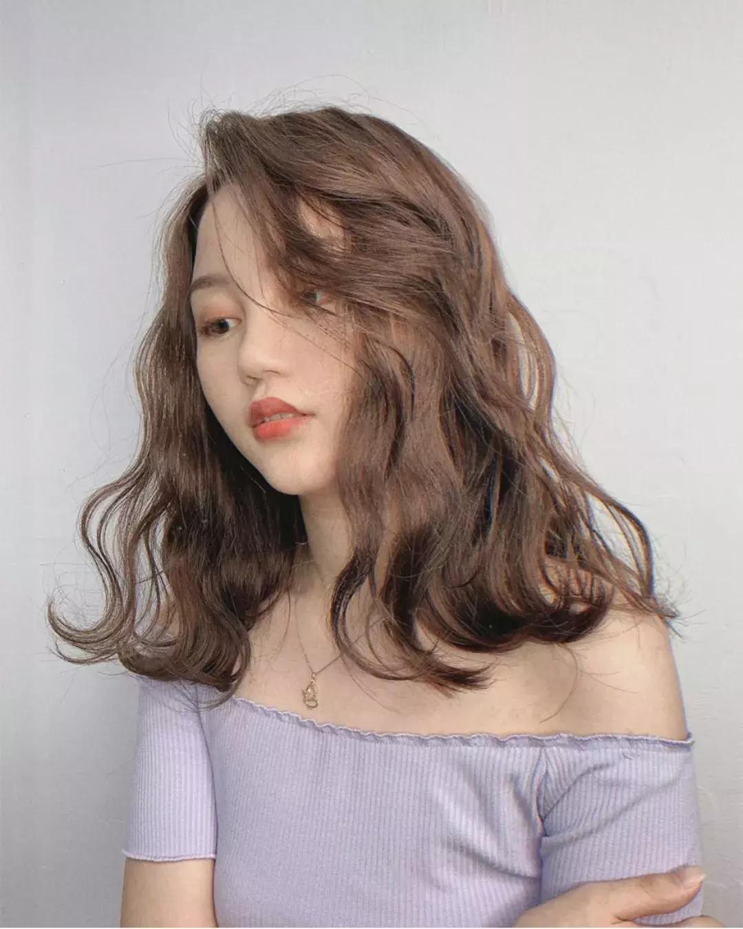 根据脸型设计发型大脸适合的发型,适合大脸圆脸方脸修饰脸型的短发