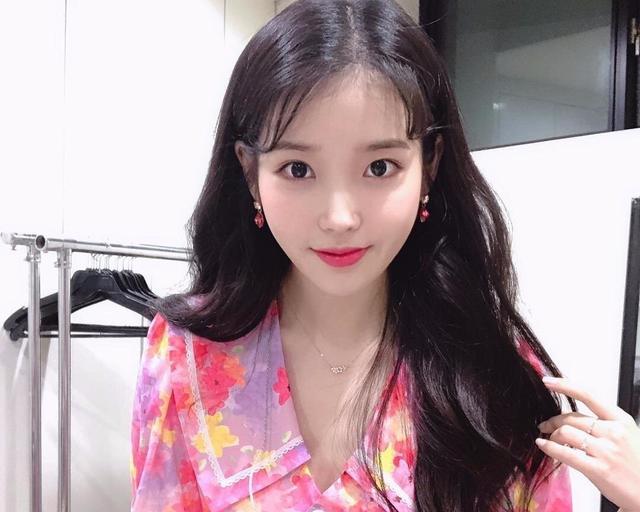 哪个牌子的洗发水比较温和又好用,什么牌子的洗发水好用留香持久