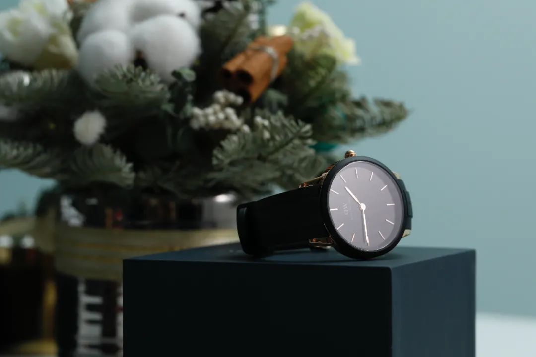 为什么买dw的手表不值,为什么有的dw手表才一二百