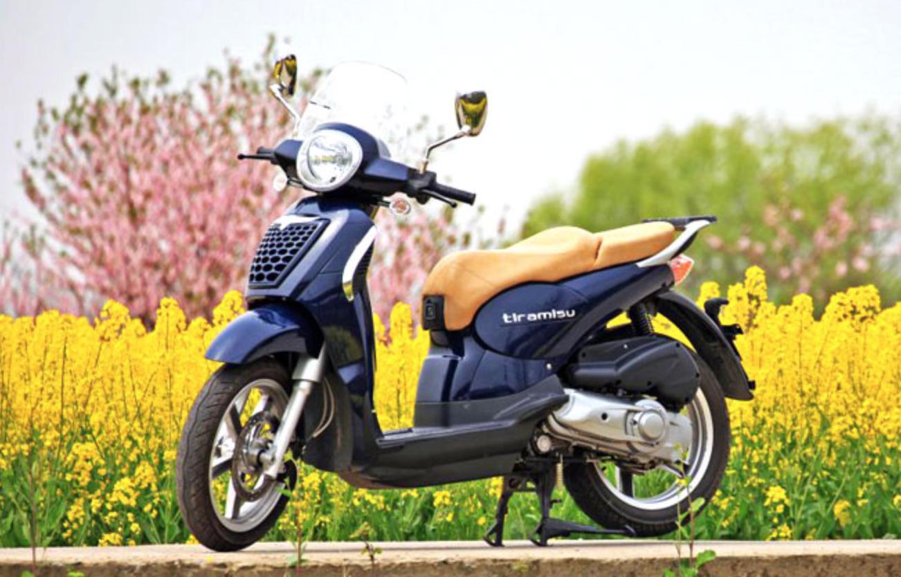 2万左右公认最好通勤踏板摩托,2万以内踏板摩托车推荐2021