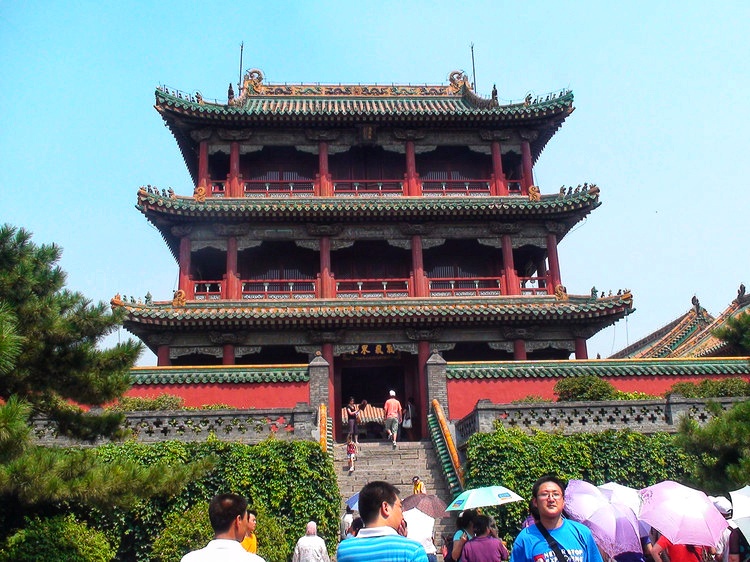 故宫第二？不！沈阳故宫独创宫高殿低，建筑特色深藏满清野心