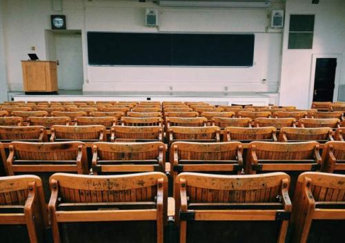 旅游出行便携10大神器,春秋航空特价旅行